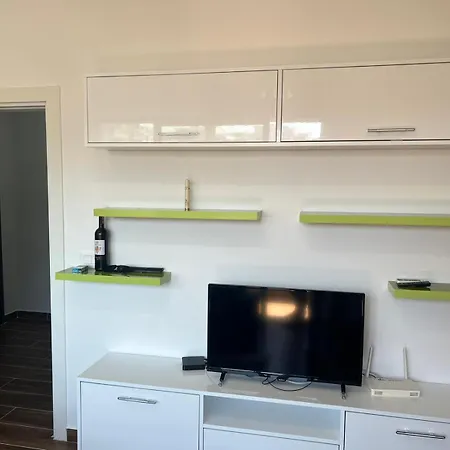 Djonis Апартаменты *