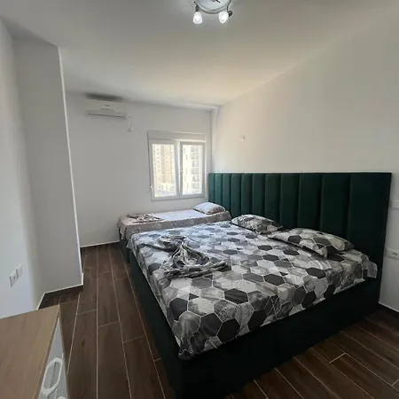 Апартаменты Djonis *