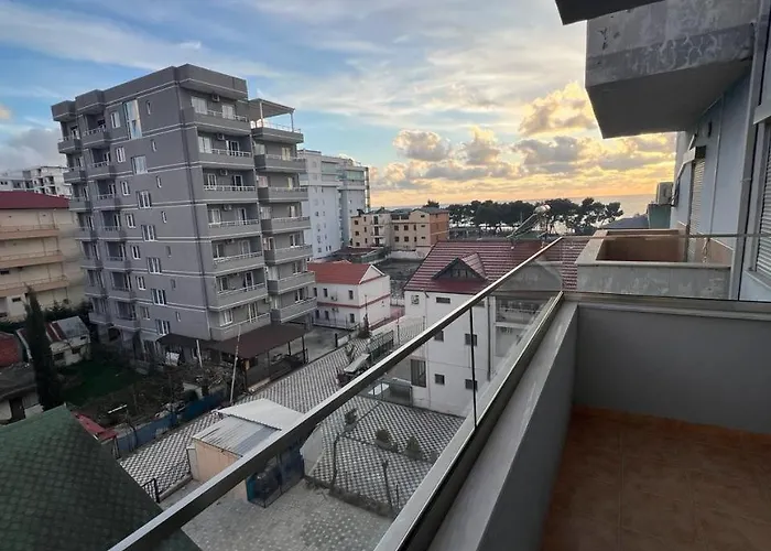 Djonis Apartment Shëngjin